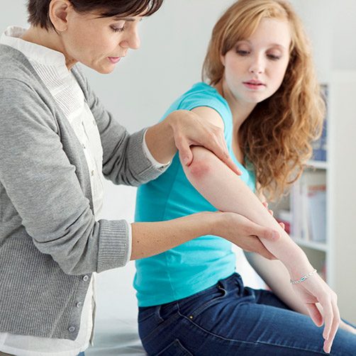 arm-pain.jpg chiropractor near you may be able to help arm and leg pain